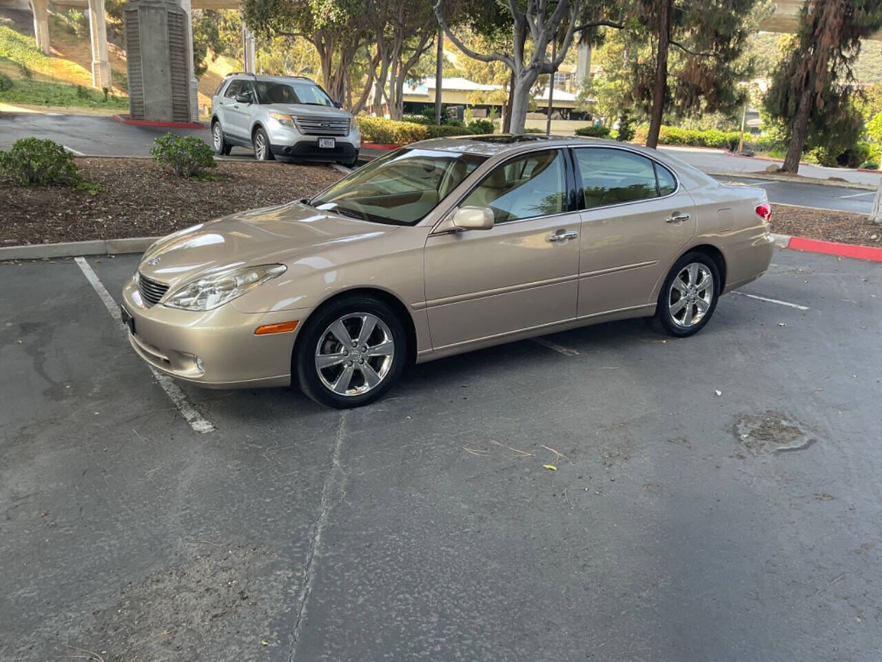 2005 LEXUS ES