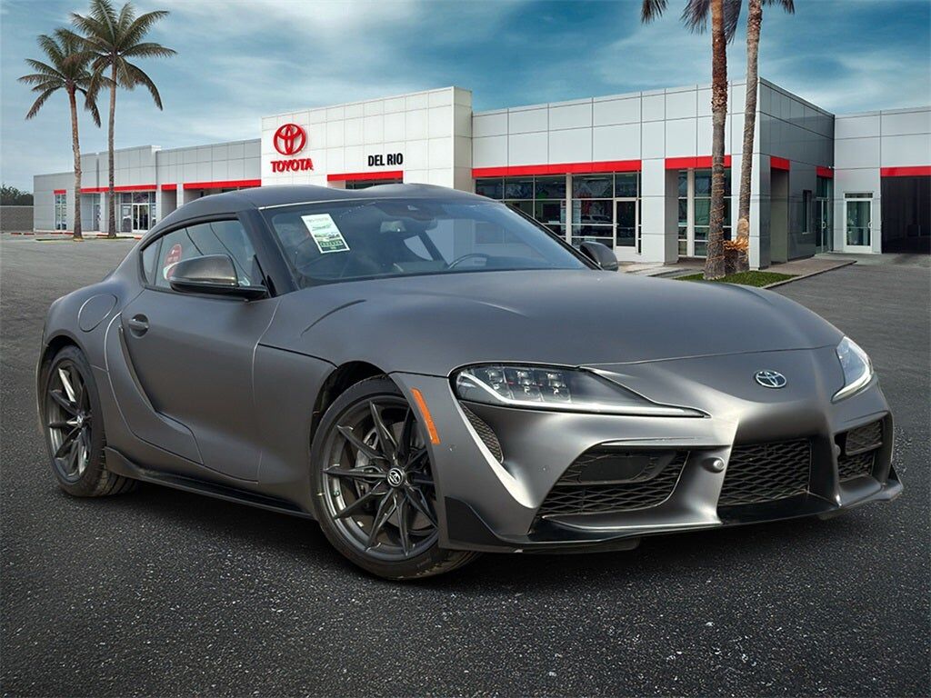 2025 TOYOTA Supra