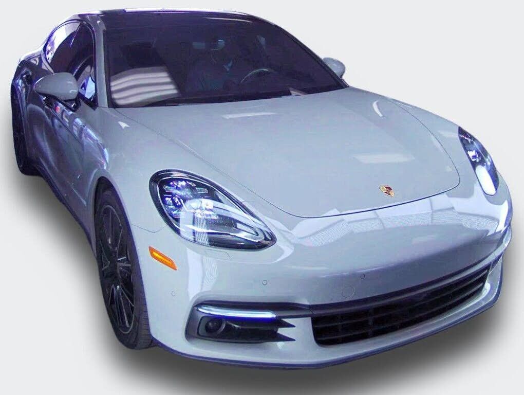 2018 PORSCHE Panamera