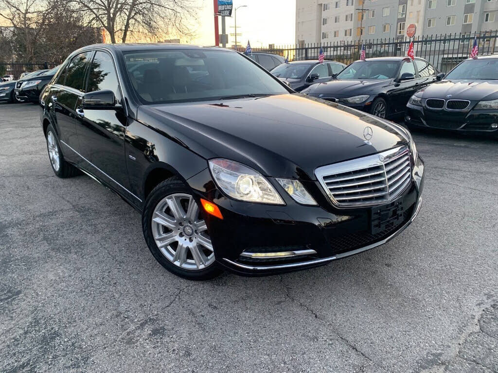 2012 MERCEDES-BENZ E-Class