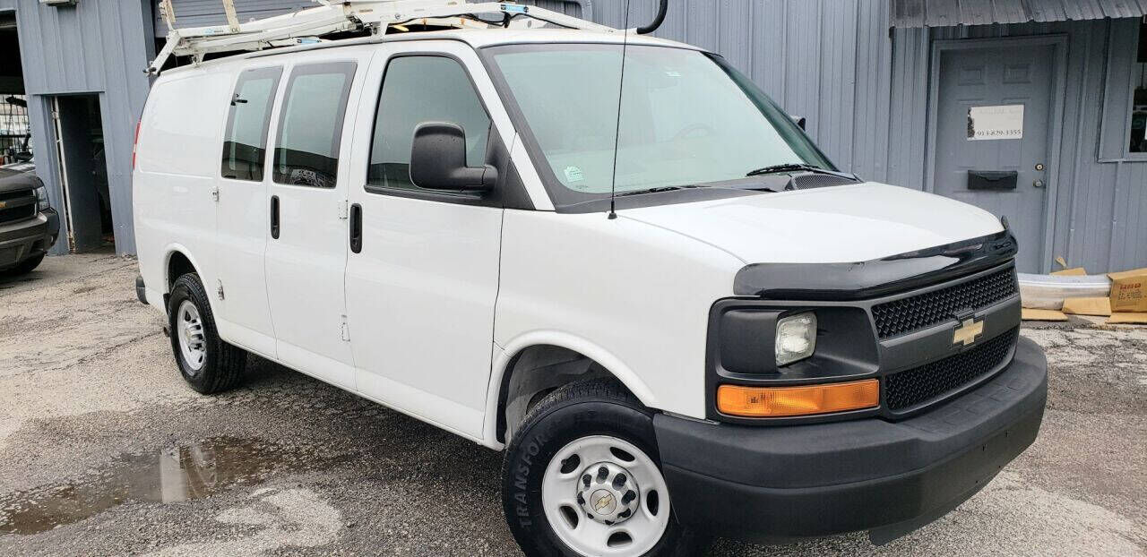 2012 CHEVROLET Express