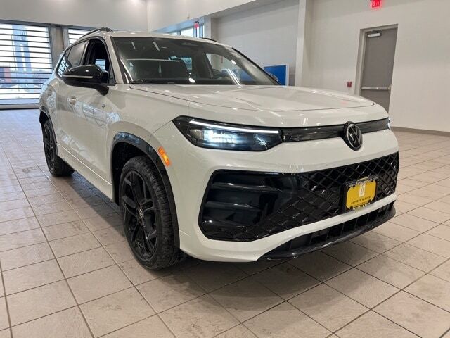 2026 VOLKSWAGEN Tiguan