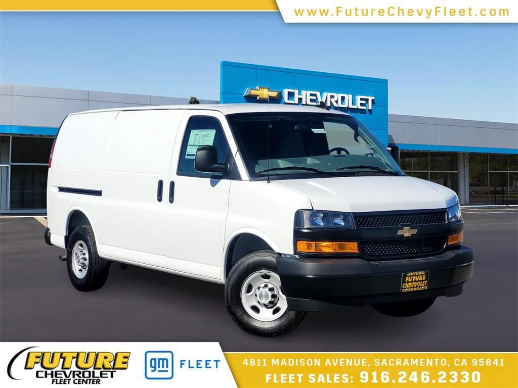 2025 CHEVROLET Express