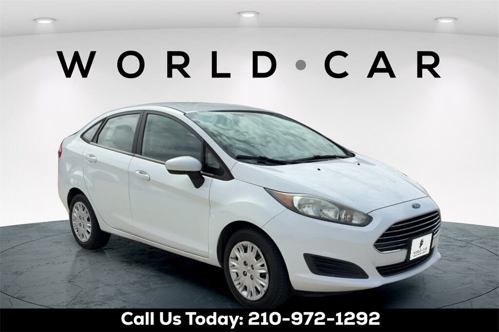 2016 FORD Fiesta