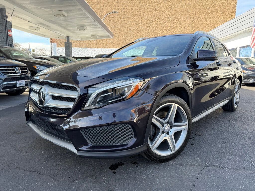 2015 MERCEDES-BENZ GLA-Class