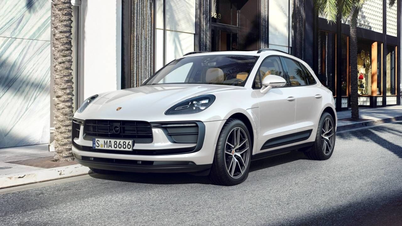 2025 PORSCHE Macan