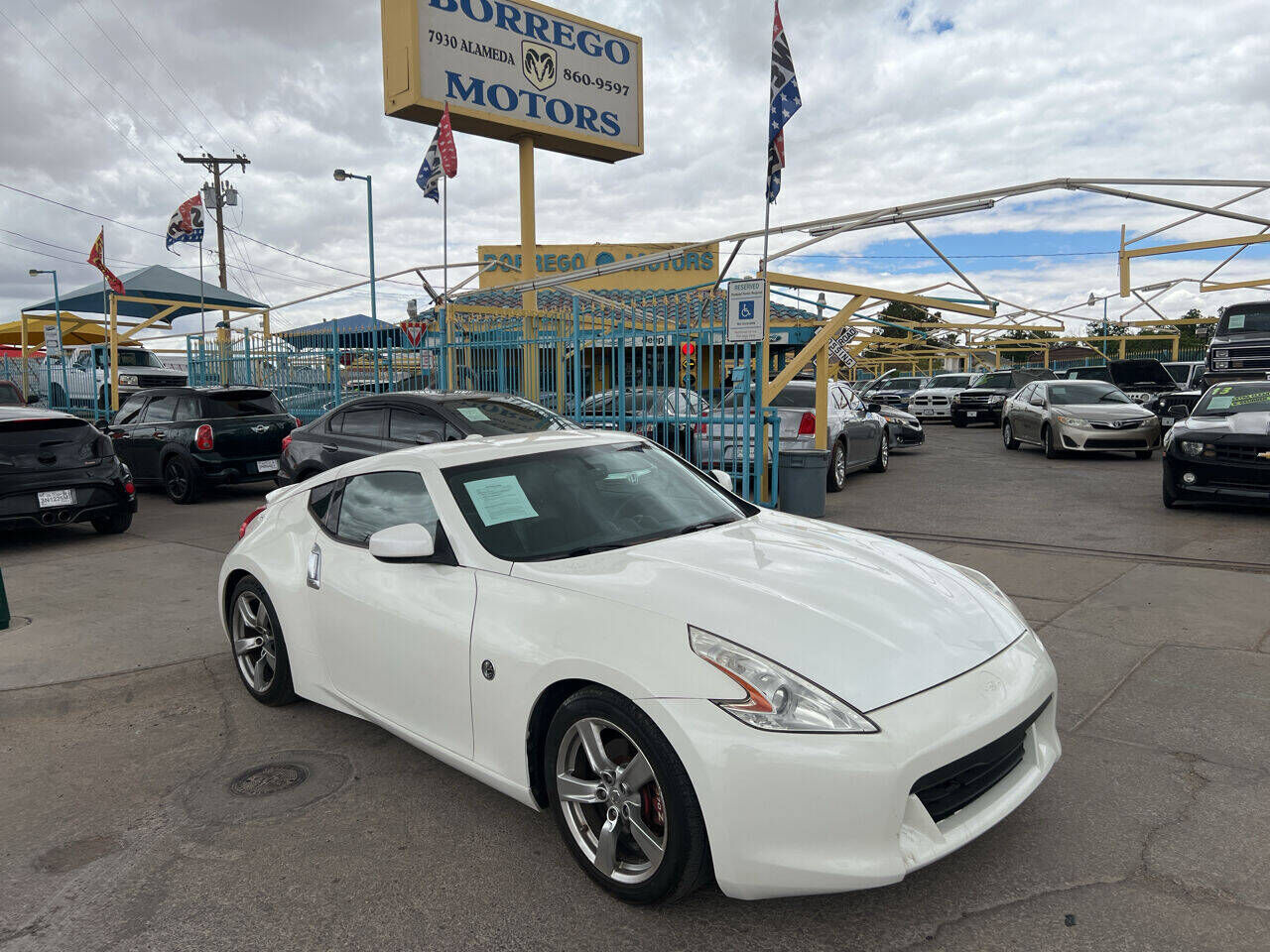 2009 NISSAN 370Z