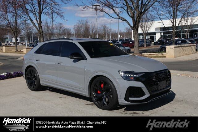 2022 AUDI RS Q8