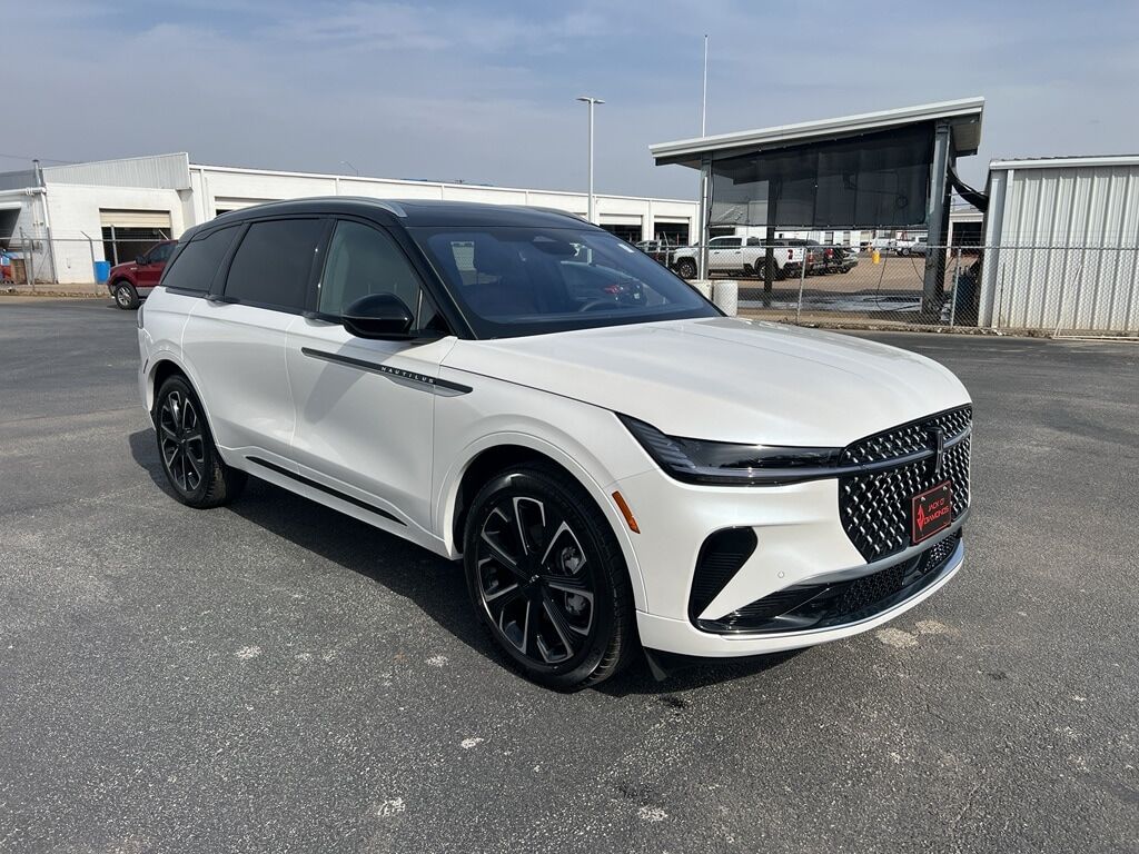 2026 LINCOLN Nautilus