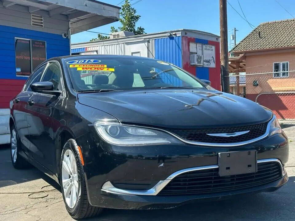 2015 CHRYSLER 200