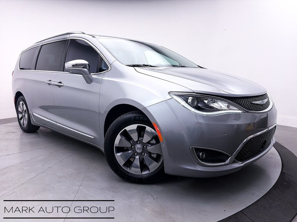 2020 CHRYSLER Pacifica