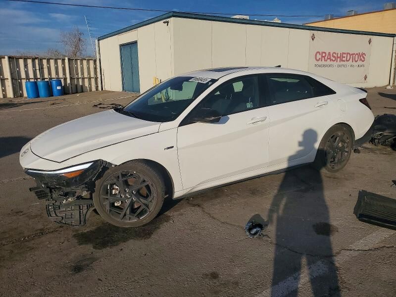 2025 HYUNDAI Elantra