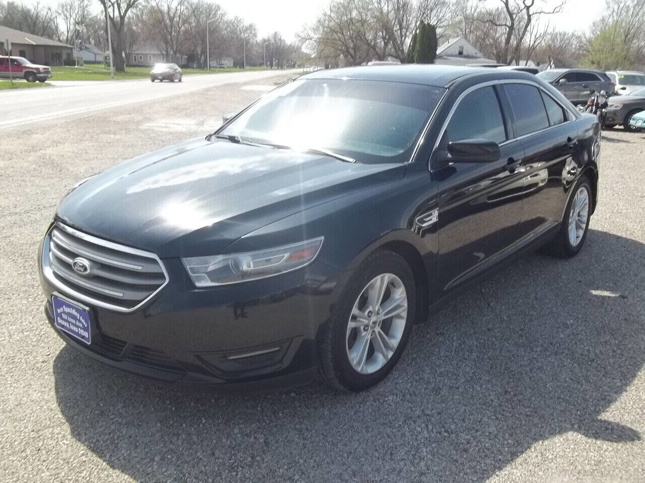 2014 FORD Taurus