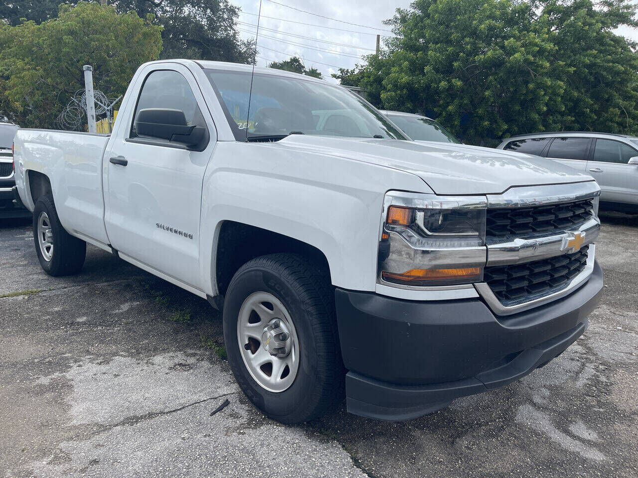 2017 CHEVROLET Silverado