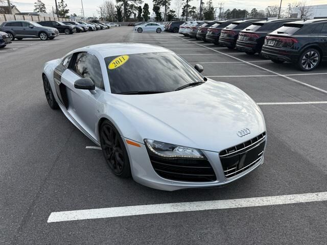 2011 AUDI R8