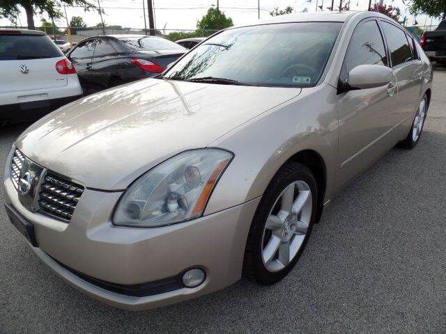 2005 NISSAN Maxima