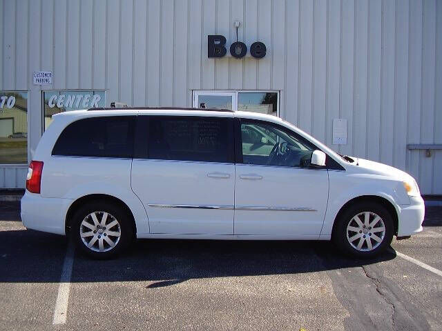 2014 CHRYSLER Town and Country