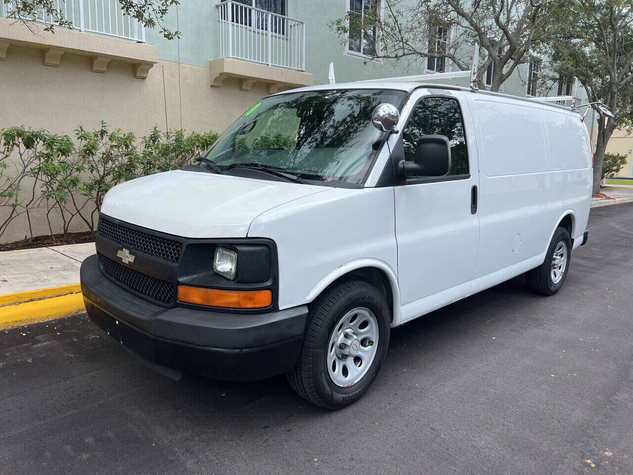 2010 CHEVROLET Express