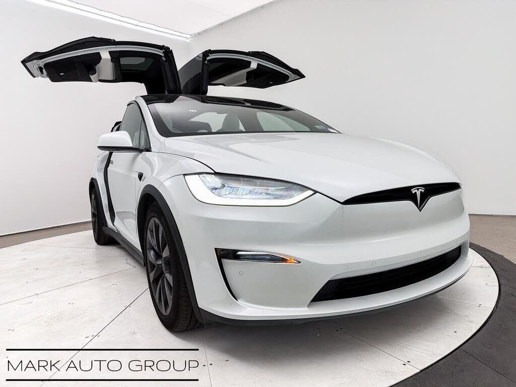 2022 TESLA Model X