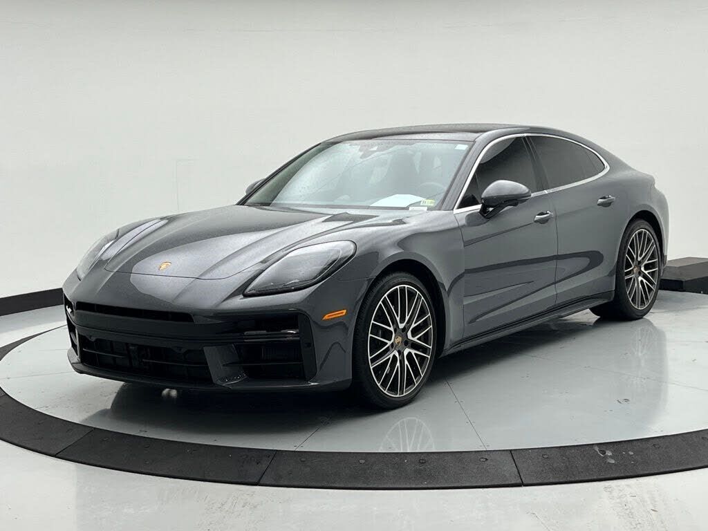 2025 PORSCHE Panamera