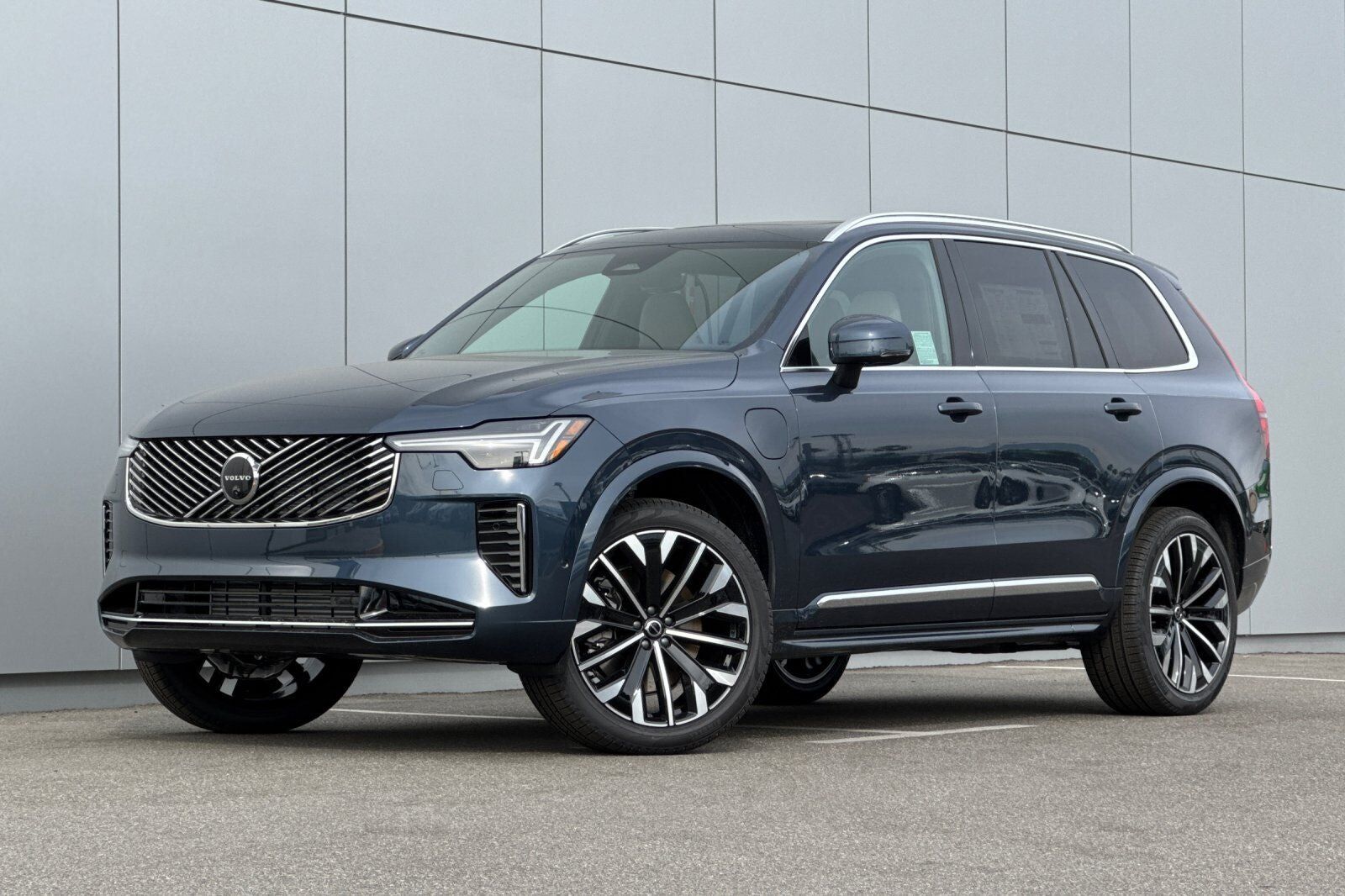 2026 VOLVO XC90