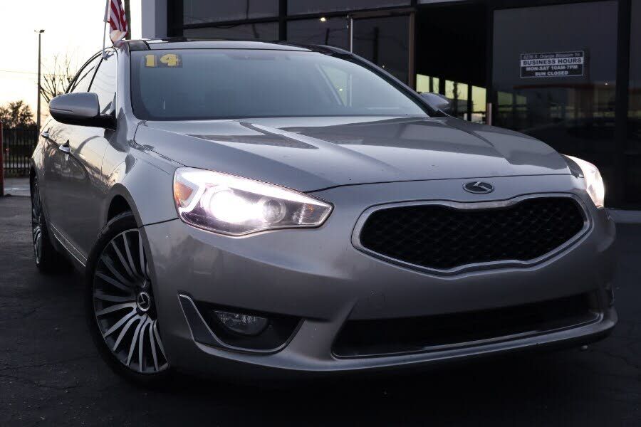 2014 KIA Cadenza
