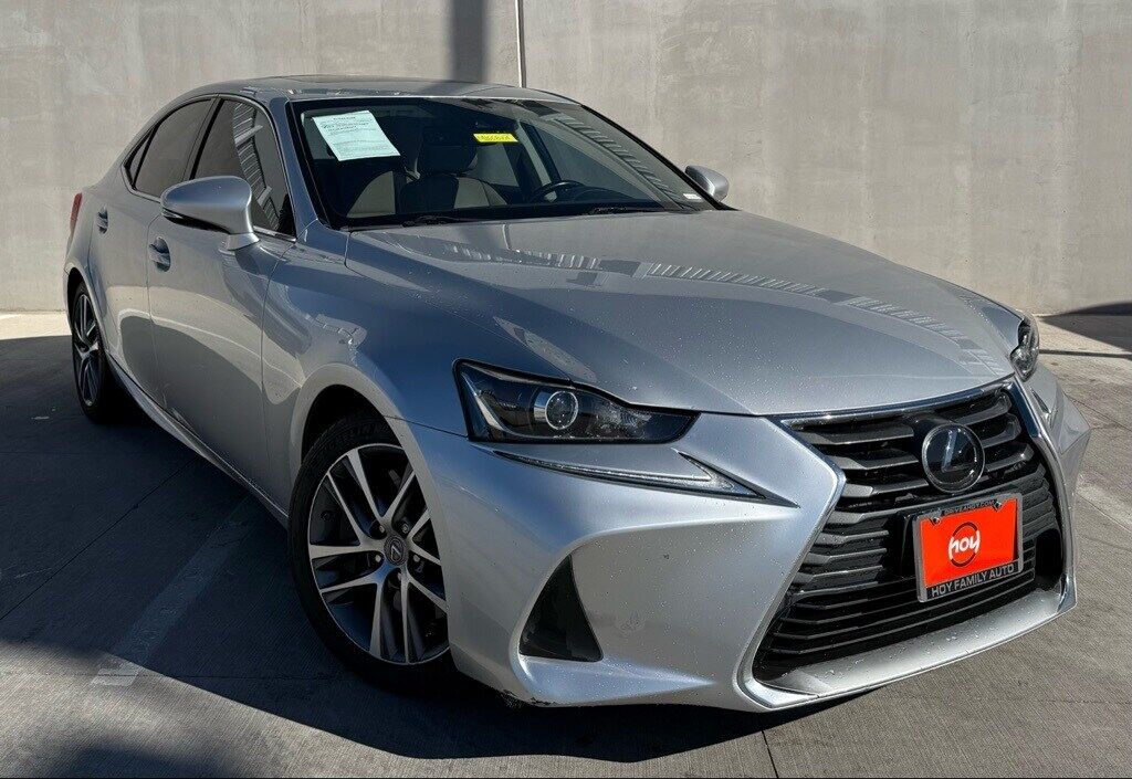 2020 LEXUS IS