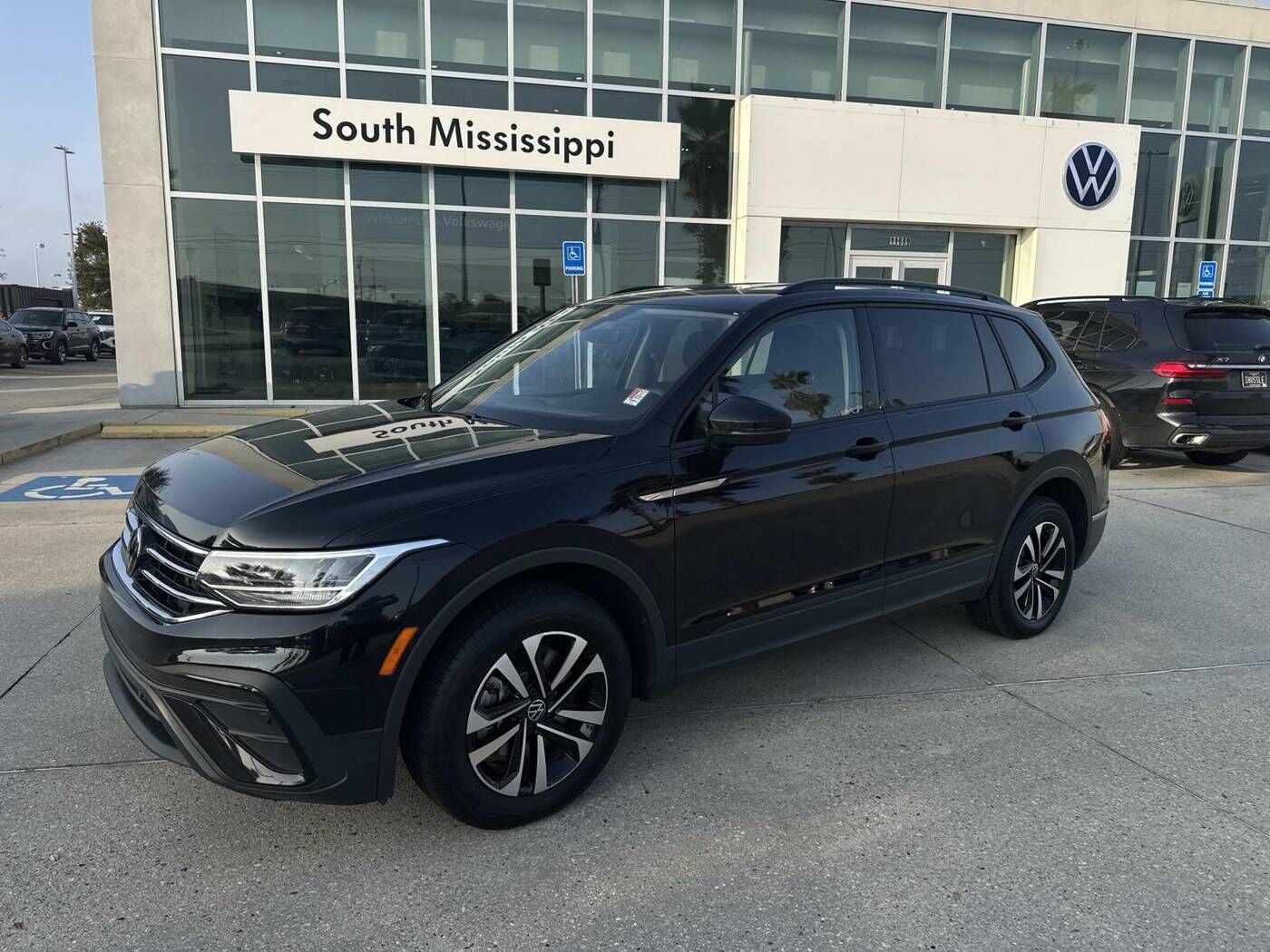 2024 VOLKSWAGEN Tiguan