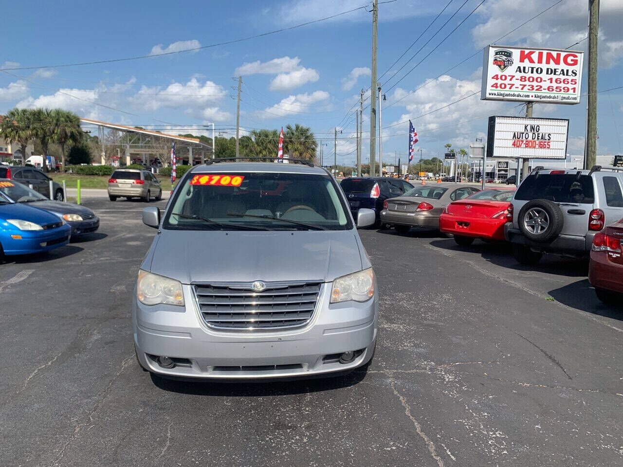 2010 CHRYSLER Town and Country