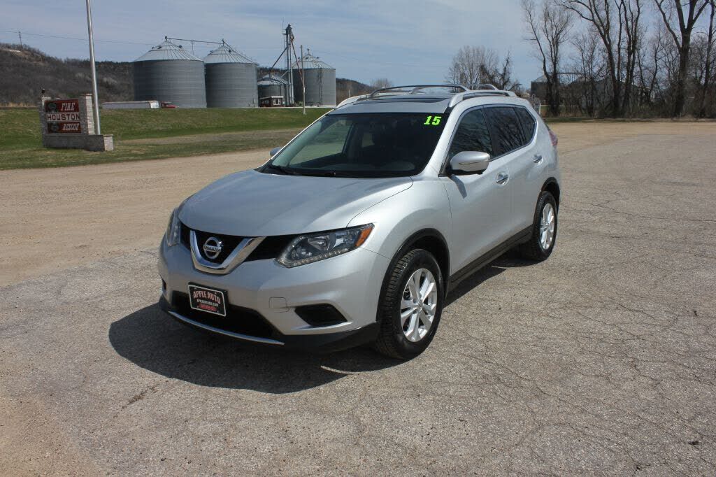 2015 NISSAN Rogue