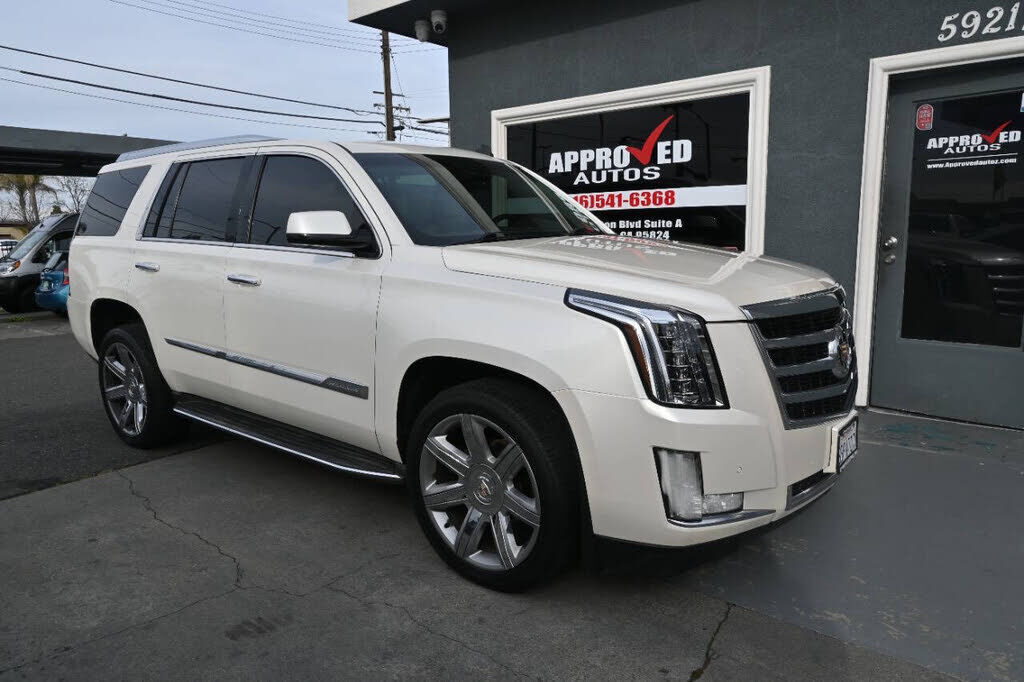 2015 CADILLAC Escalade