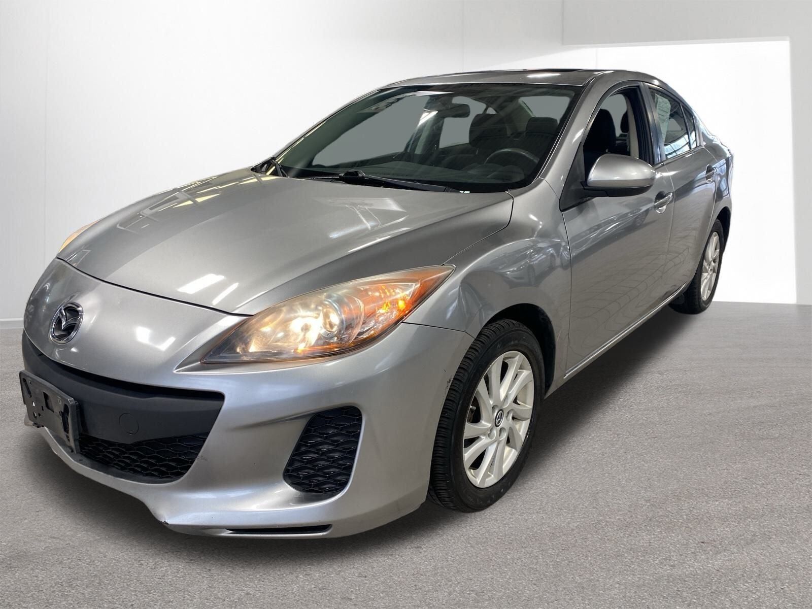 2013 MAZDA Mazda3