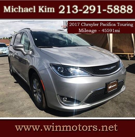 2017 CHRYSLER Pacifica