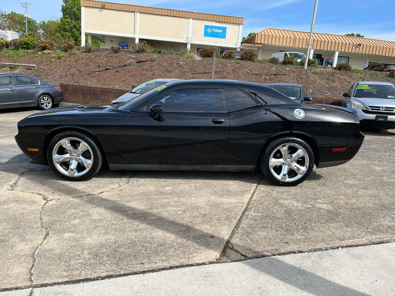 2013 DODGE Challenger
