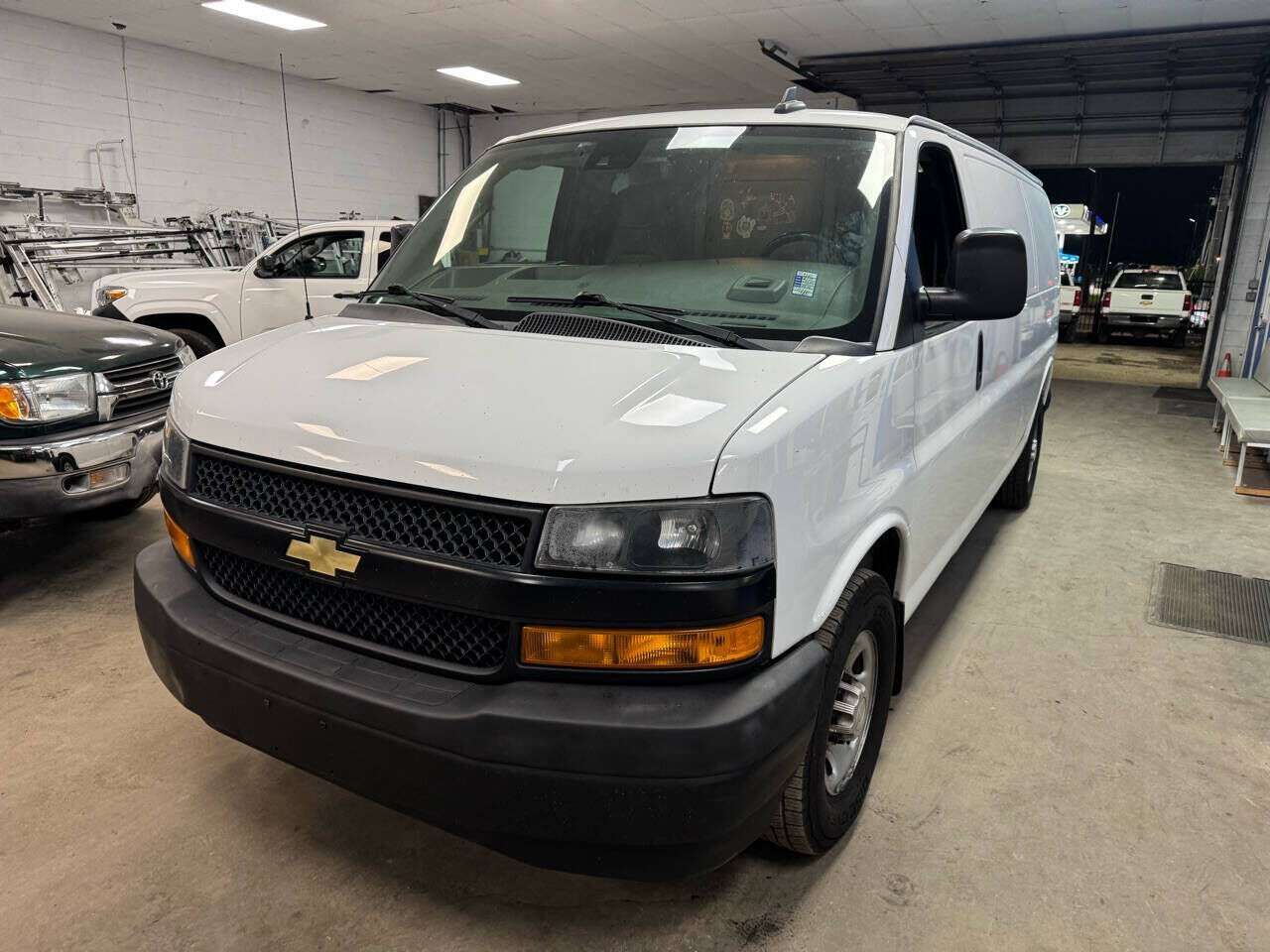 2019 CHEVROLET Express