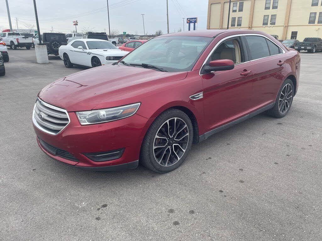 2017 FORD Taurus