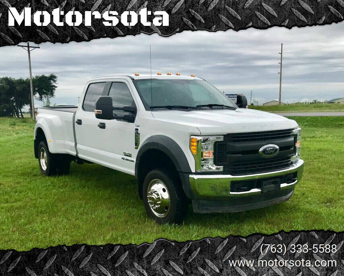 2017 FORD F-550