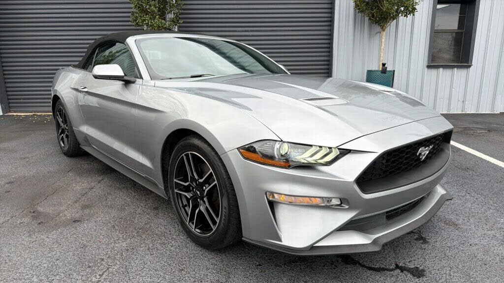 2021 FORD Mustang