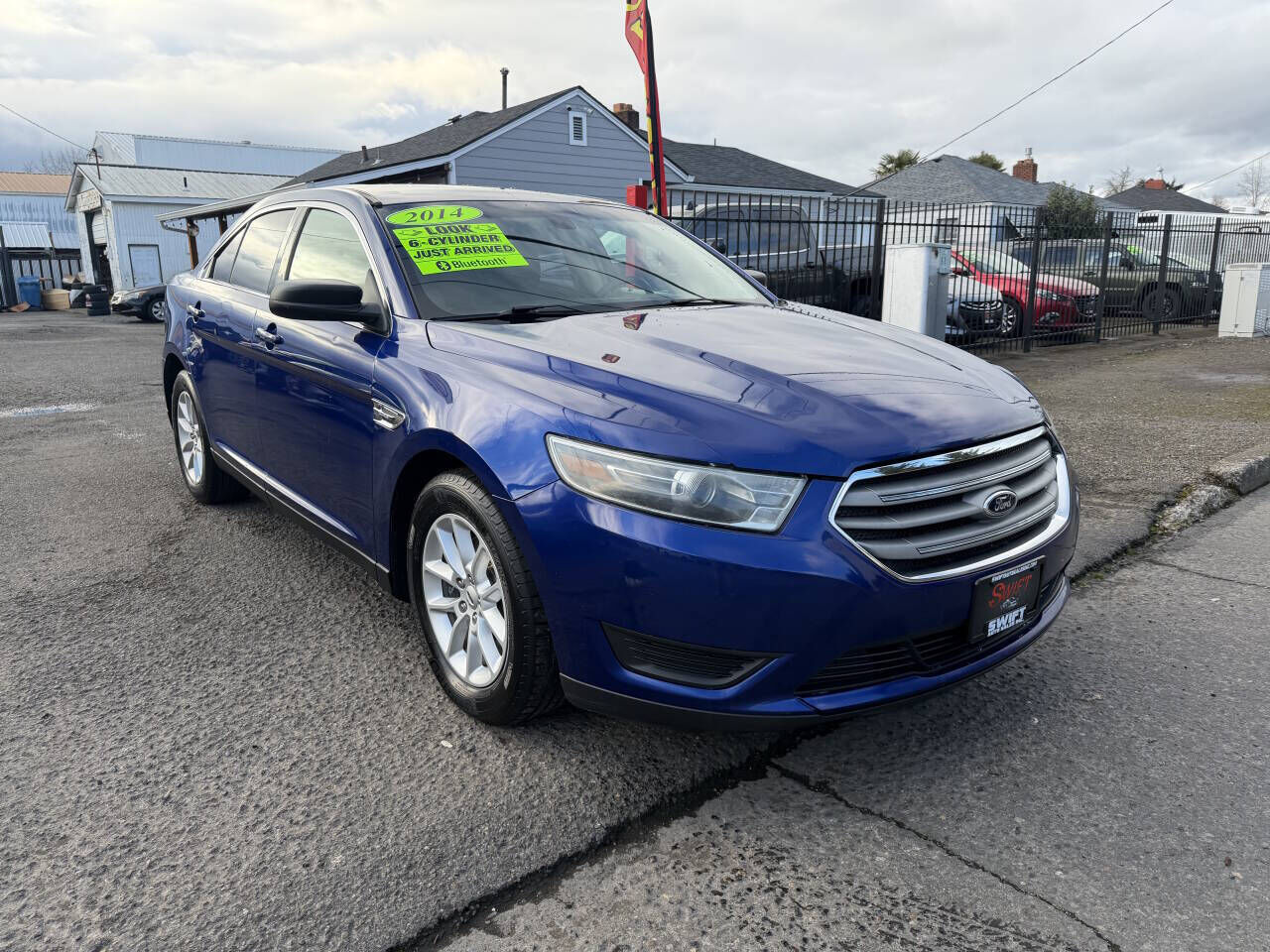 2014 FORD Taurus