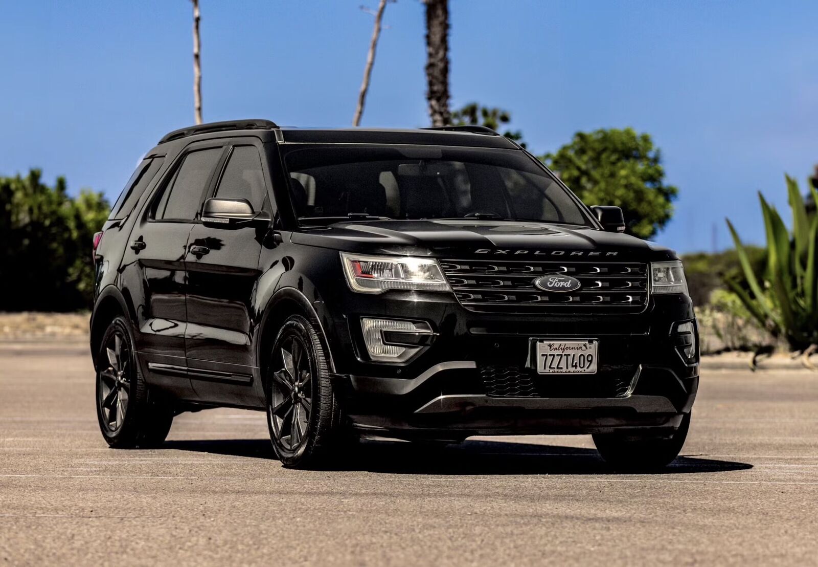 2017 FORD Explorer