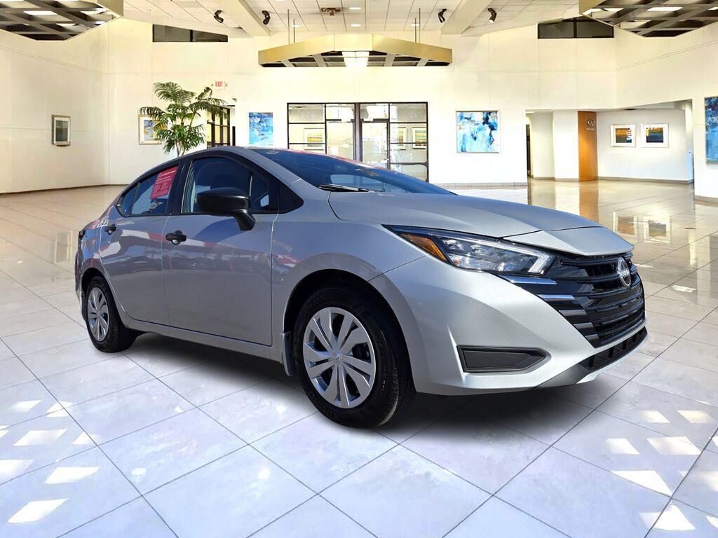 2025 NISSAN Versa