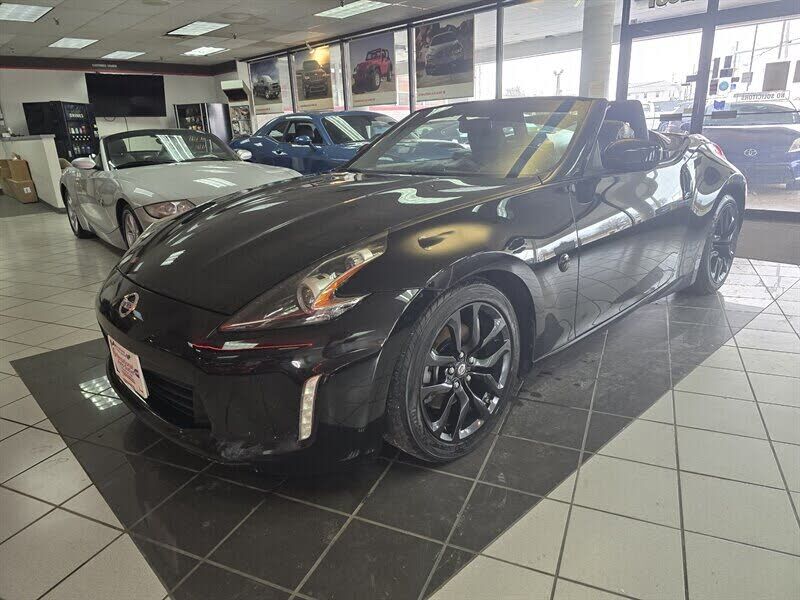 2019 NISSAN 370Z