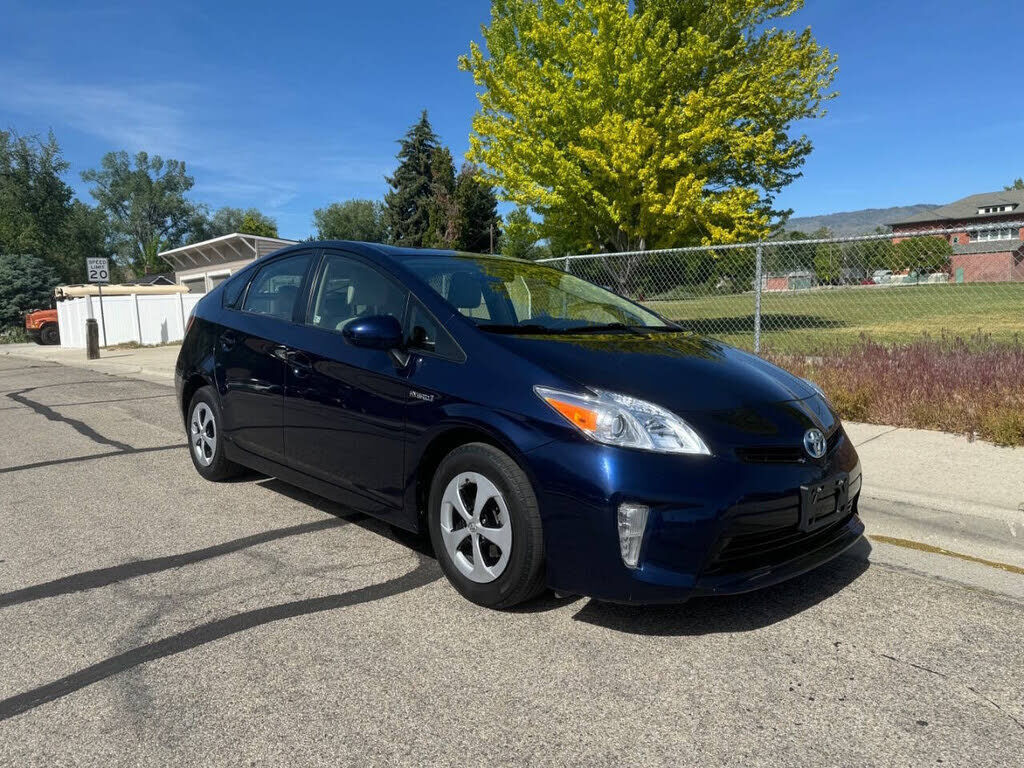 2013 TOYOTA PRIUS