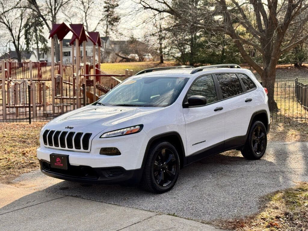 2017 JEEP Cherokee