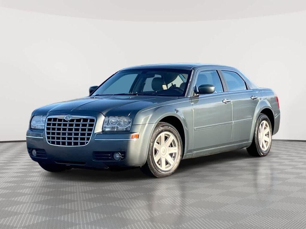 2005 CHRYSLER 300