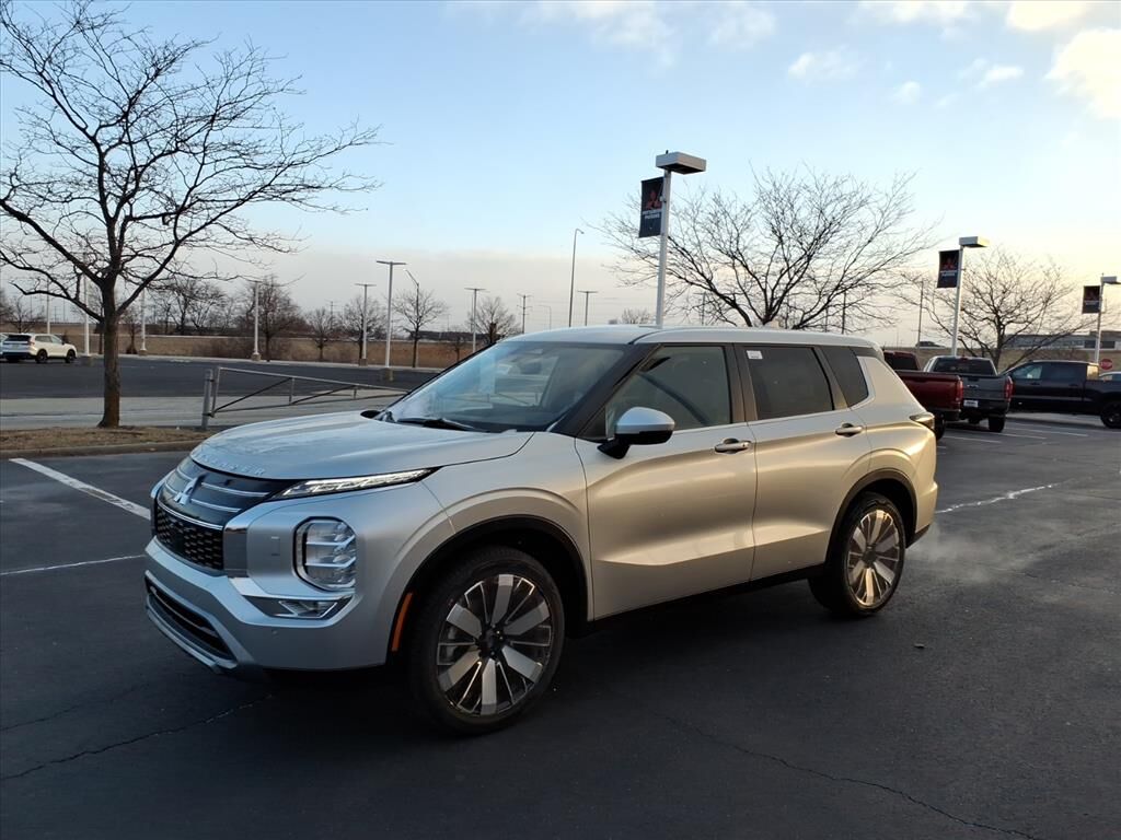 2026 MITSUBISHI Outlander