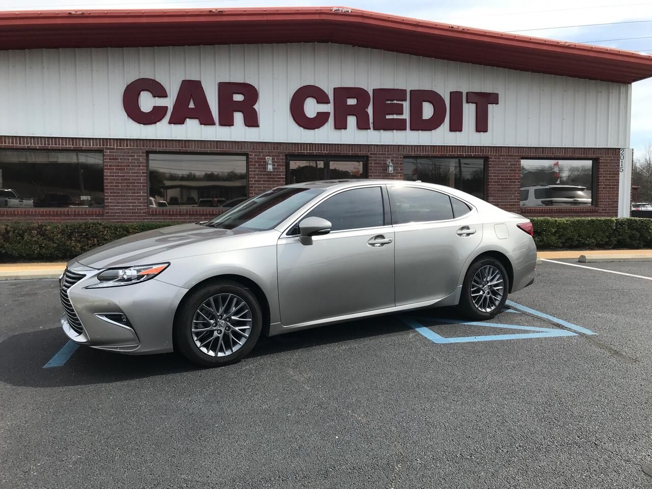 2018 LEXUS ES