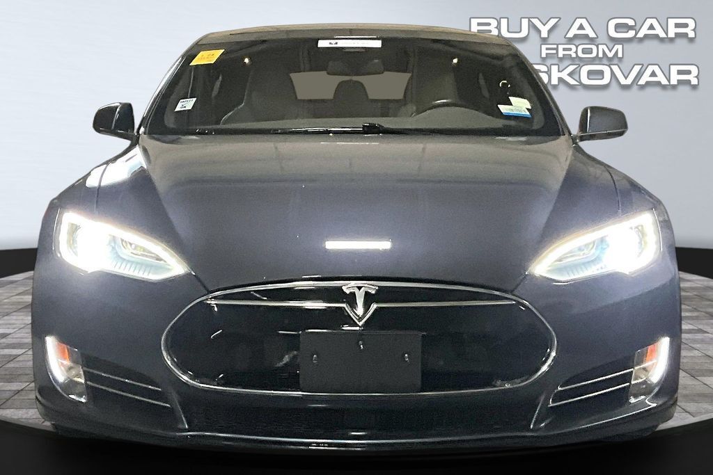 2016 TESLA Model S