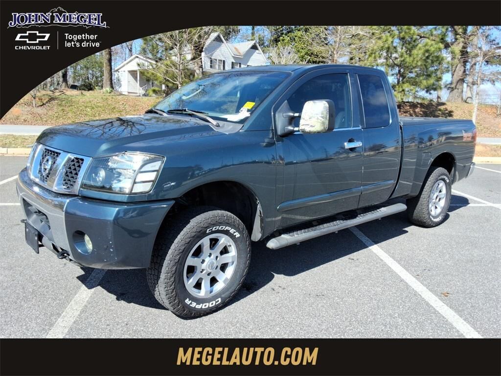 2005 NISSAN Titan