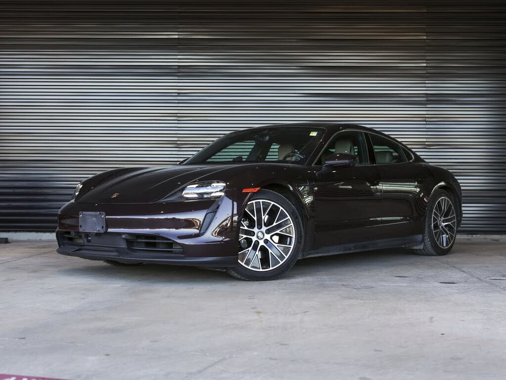 2021 PORSCHE Taycan